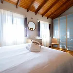 El Gorin Casona * Χιχόν