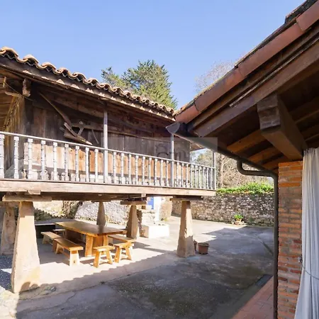 Holiday home El Gorin Casona