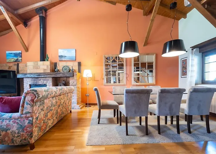 Dom wakacyjny El Gorin Casona